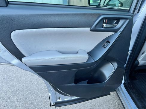 Used 2018 Subaru Forester 2.5i Limited image 21