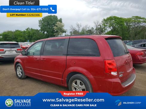 Used 2012 Dodge Grand Caravan SXT FWD image 3
