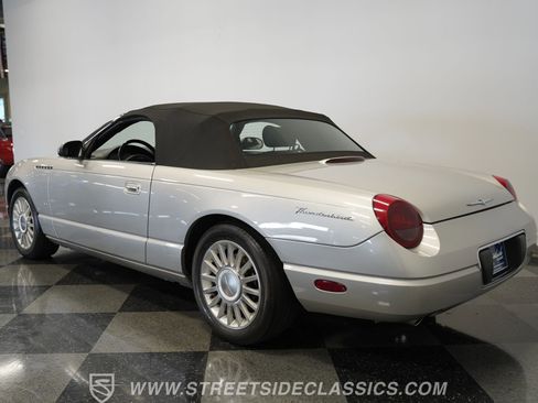 Used 2004 Ford Thunderbird image 15