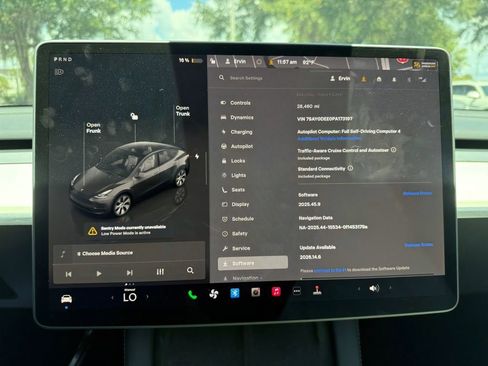 Used 2023 Tesla Model Y Long Range AWD/4WD image 26