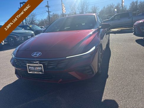 Certified 2024 Hyundai Elantra SEL w/ Convenience Package image 3