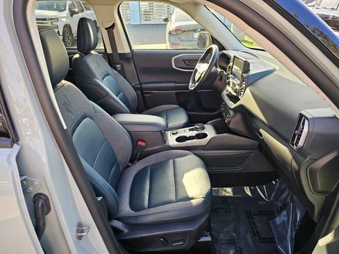 Used 2023 Ford Bronco Sport Outer Banks w/ Tech Package AWD/4WD image 11