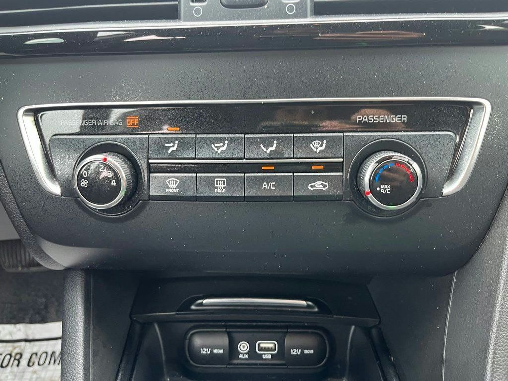 Used 2017 Kia Optima LX FWD image 16