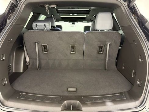 Used 2024 Buick Enclave Essence w/ Experience Buick Package AWD/4WD image 5