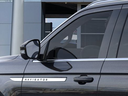 New 2026 Lincoln Navigator L Reserve AWD/4WD image 20