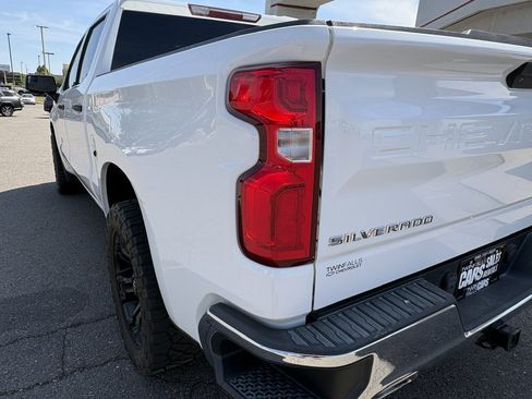 Used 2019 Chevrolet Silverado 1500 LTZ w/ Z71 Off-Road Package AWD/4WD image 35