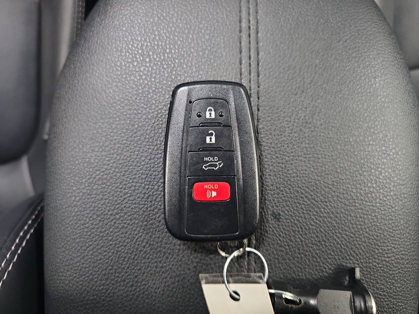 Used 2019 Toyota RAV4 XLE Premium w/ Cold Weather Package AWD/4WD image 22