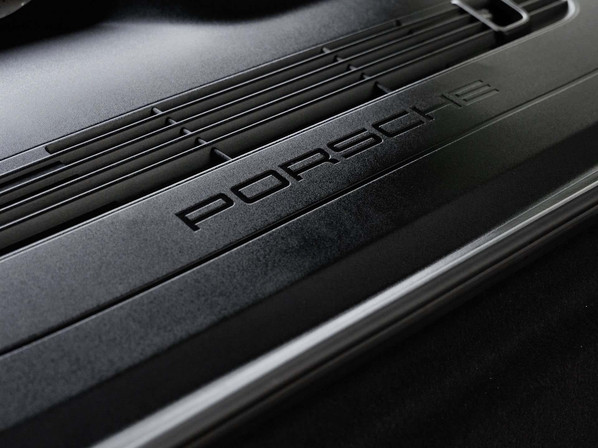Certified 2018 Porsche 911 Turbo AWD/4WD image 43
