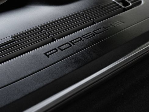 Certified 2018 Porsche 911 Turbo AWD/4WD image 43