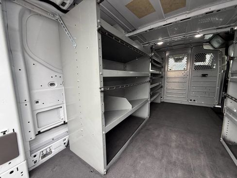 Used 2021 Ford Transit 250 Low Roof AWD image 36