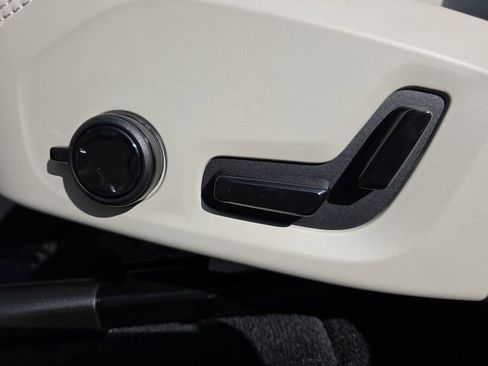 New 2026 Volvo XC90 B6 Ultra image 41