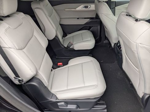 New 2026 Ford Explorer Active AWD/4WD image 28