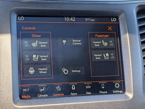 Used 2022 Jeep Cherokee Trailhawk w/ Sun, Sound & Nav Group image 32