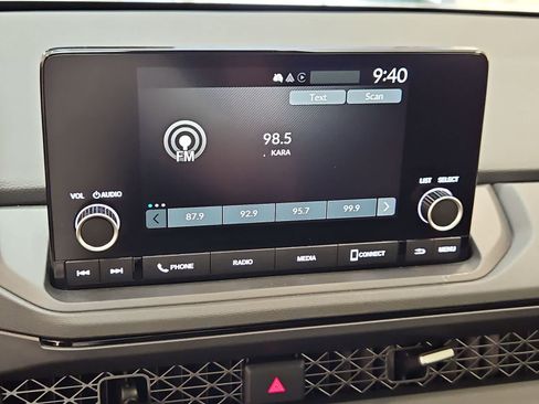 Certified 2025 Honda Accord SE image 5