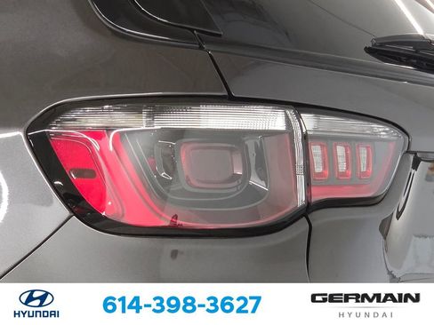 Used 2023 Jeep Compass Latitude w/ Convenience Group AWD/4WD image 16