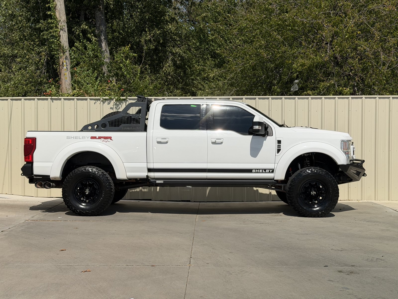 Used 2021 Ford F250 Lariat w/ Lariat Ultimate Package AWD/4WD image 4