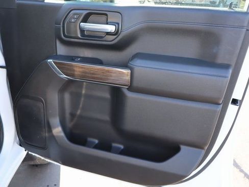 Used 2023 Chevrolet Silverado 2500 LT image 42