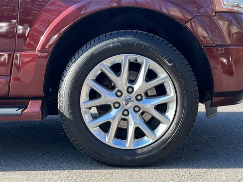 Used 2017 Ford Expedition Limited image 9