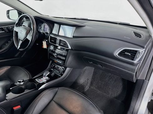 Used 2018 INFINITI QX30 AWD image 28