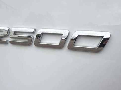 Used 2021 Mercedes-Benz Sprinter 2500 image 18