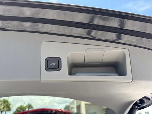 New 2026 Cadillac XT5 Premium Luxury w/ Driver Assist Package FWD image 12