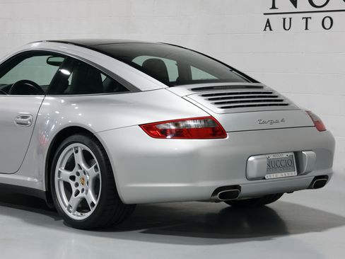 Used 2007 Porsche 911 Targa 4 image 8