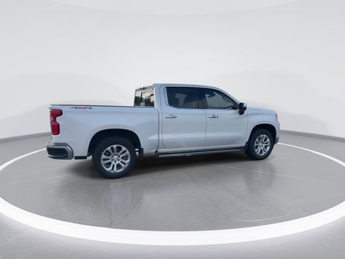 Used 2022 Chevrolet Silverado 1500 LTZ w/ LTZ Premium Package image 9