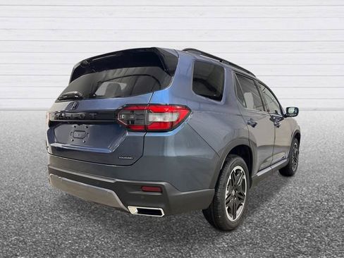 New 2026 Honda Pilot Touring image 5