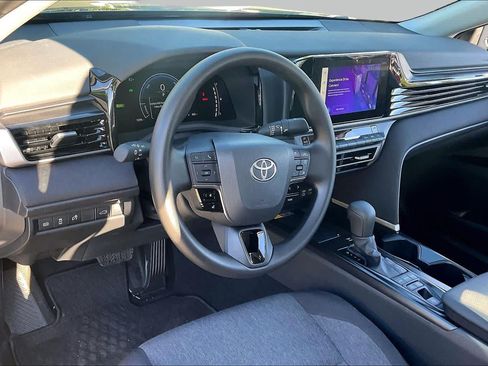 Used 2026 Toyota Camry LE w/ Convenience Package FWD image 17