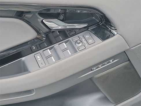 New 2026 Land Rover Range Rover Evoque S image 24