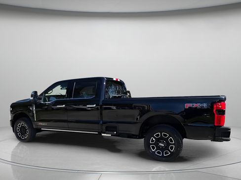 Certified 2023 Ford F350 Platinum image 20