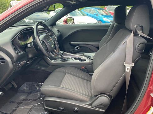 Used 2018 Dodge Challenger R/T w/ Blacktop Package image 7