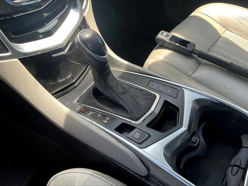 Used 2014 Cadillac SRX Luxury image 15