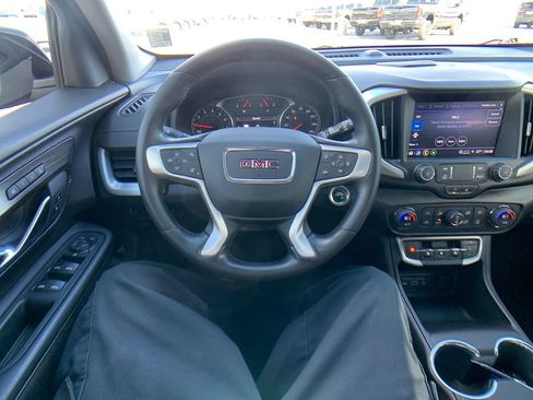 Used 2022 GMC Terrain SLT w/ Infotainment Package II AWD/4WD image 15
