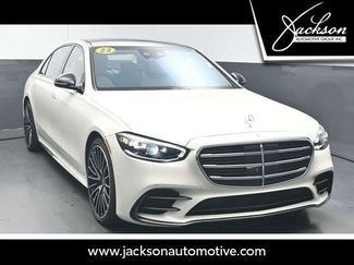 Used 2023 Mercedes-Benz S 500 4MATIC video 1
