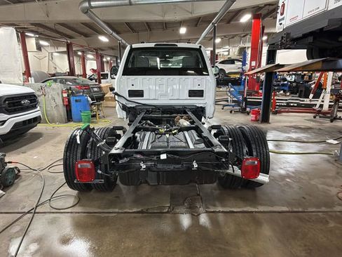 New 2026 Ford F550 4x4 Regular Cab Super Duty w/ Snow Plow Prep Package image 4