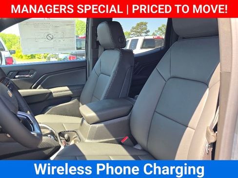 New 2025 Chevrolet Colorado LT w/ LT Convenience Package RWD image 18