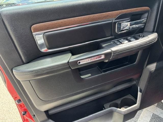 Used 2016 RAM 1500 Laramie AWD/4WD image 7