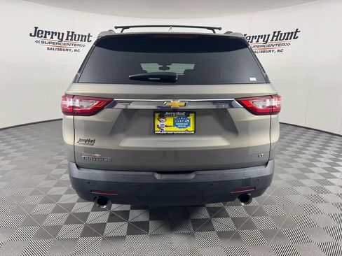 Used 2018 Chevrolet Traverse LT FWD image 6