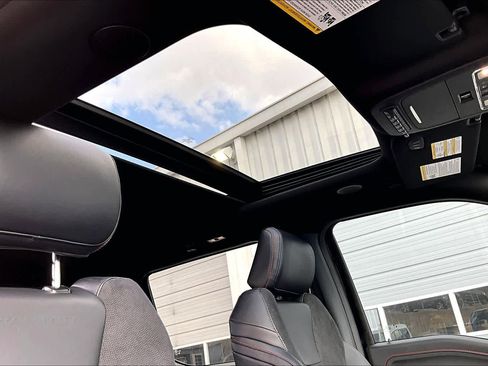 Used 2025 Ford F150 Raptor image 14