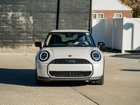 Used 2025 MINI Cooper S image 2