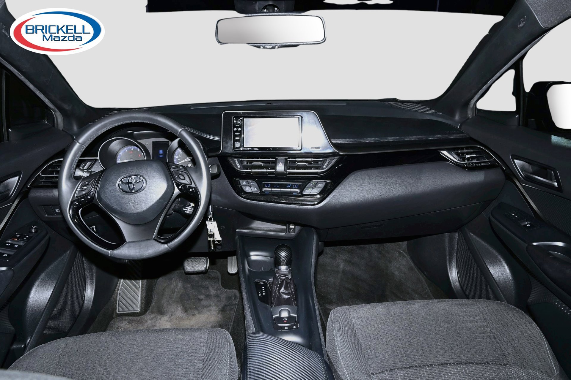 Used 2018 Toyota C-HR XLE FWD image 15