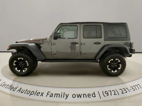 Used 2025 Jeep Wrangler Unlimited Rubicon AWD/4WD image 2