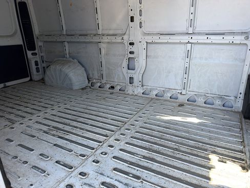 Used 2023 RAM ProMaster 2500 FWD image 5