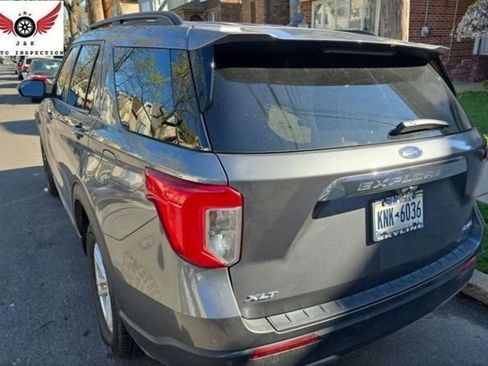 Used 2022 Ford Explorer XLT w/ Equipment Group 202A AWD/4WD image 3