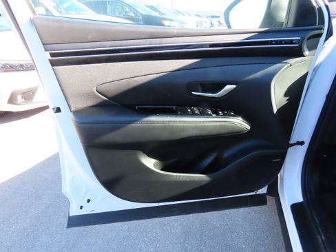 Used 2023 Hyundai Tucson Limited w/ Cargo Package image 21