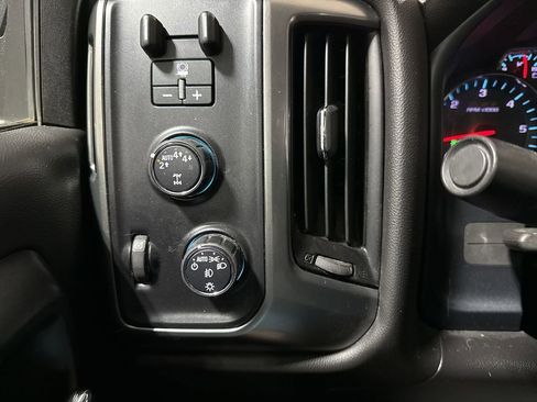 Used 2019 Chevrolet Silverado 1500 LT w/ All Star Edition AWD/4WD image 18