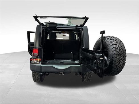 Used 2012 Jeep Wrangler Sport AWD/4WD image 11