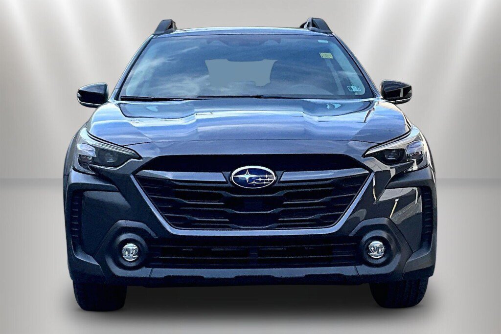 Certified 2025 Subaru Outback Premium AWD/4WD image 2