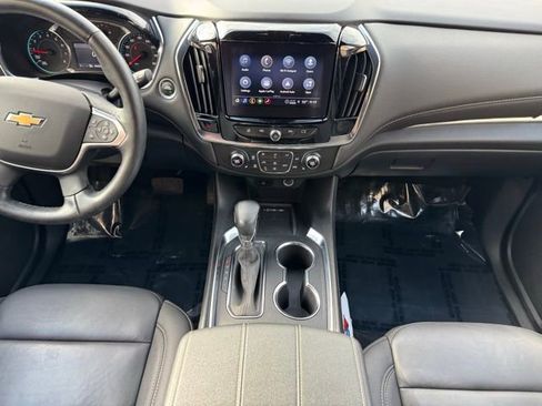 Certified 2023 Chevrolet Traverse LT AWD/4WD image 2